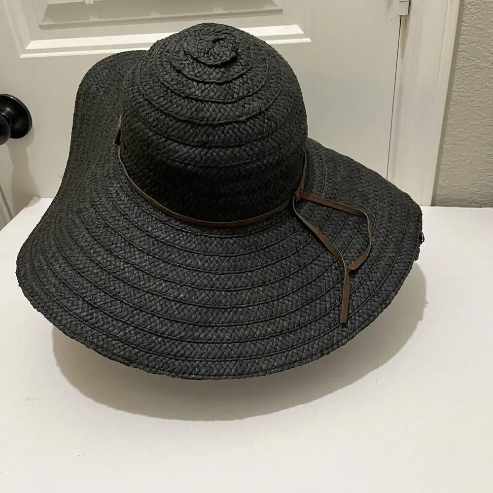 MAGID HATS Floppy Hat Beach Paper Straw  Women’s ONE SIZE Leisure Travel Black